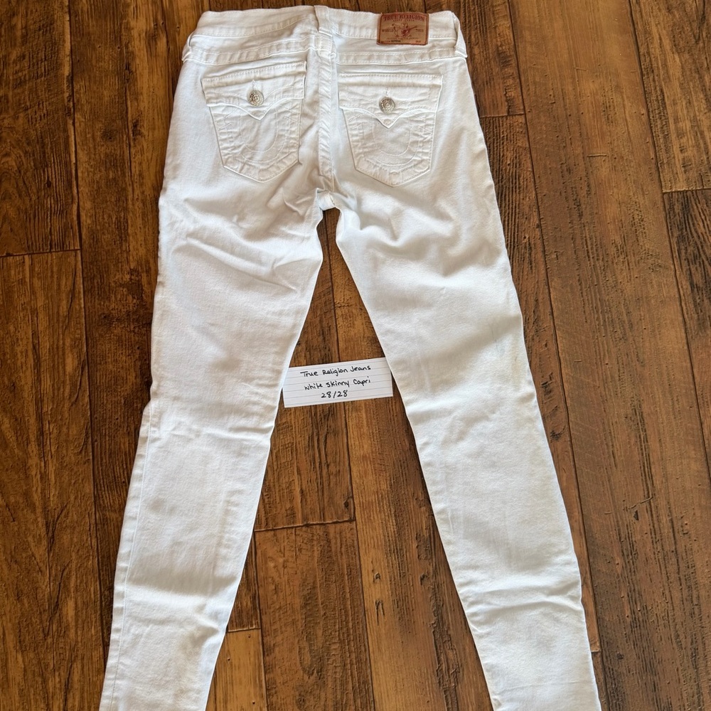 True Religion White Skinny Jeans with Signature Back Pockets